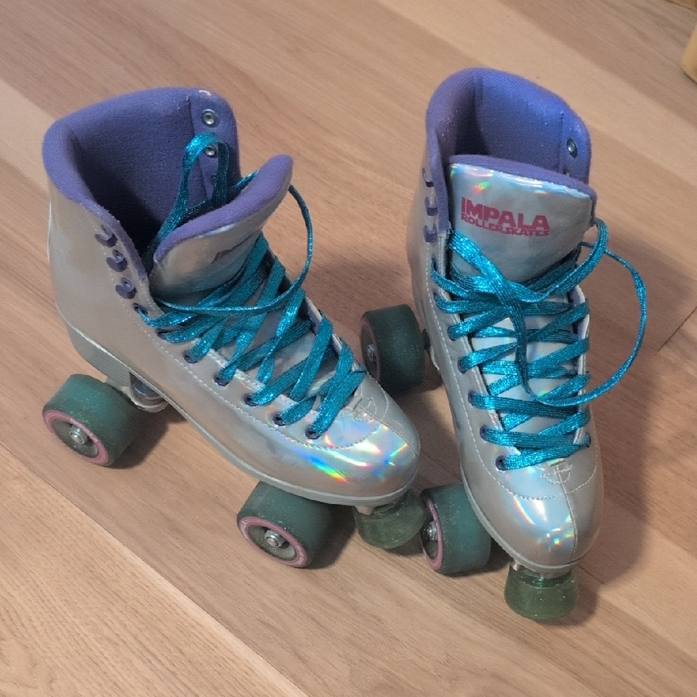 Silver Impala Roller Skates